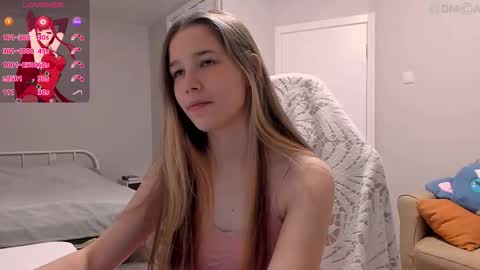 Snapshot of valeriebubbles chatting on 10/23/25, 10:30 Valerie online show from 10/23/25, 10:30