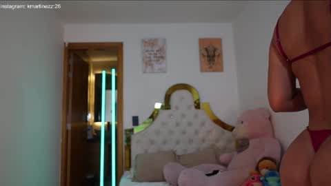 valeriecollinss_ online show from 02/20/26, 01:24