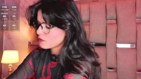 Snapshot of valeriekay_ chatting on 03/04/26, 12:44 Valeria online show from 03/04/26, 12:44