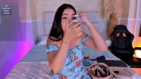 valeriekhaleesi online show from 03/01/26, 08:11