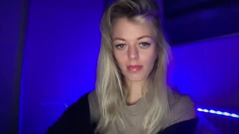 Valerie  online show from 11/28/25, 09:56