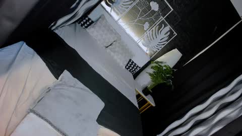 Snapshot of valerieriches chatting on 01/26/25, 12:54 Valerie online show from 01/26/25, 12:54