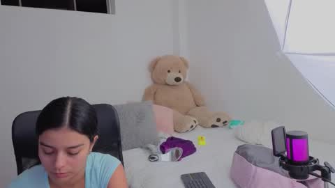 Juli C online show from 01/13/26, 01:11