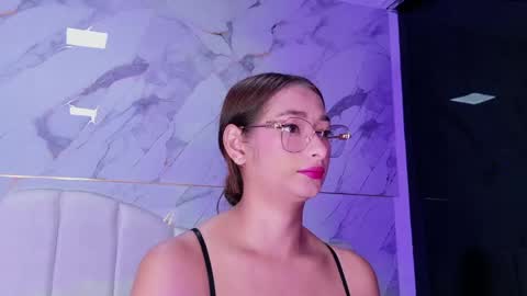 Valeryn online show from 05/05/26, 03:03
