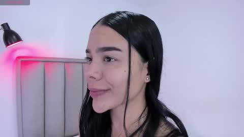 Snapshot of valery__nova chatting on 12/20/25, 03:13 Cris online show from 12/20/25, 03:13