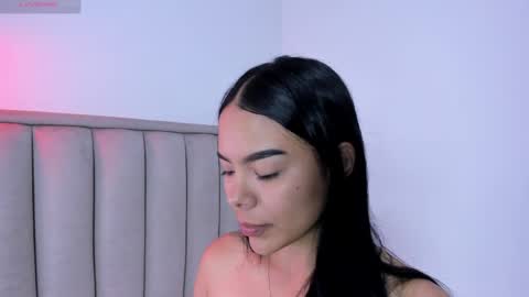 Cris  online show from 05/25/26, 03:40