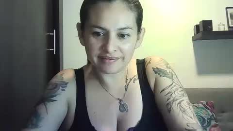 Snapshot of valery__rouse_ chatting on 04/14/26, 10:16 Valery online show from 04/14/26, 10:16