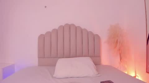 Snapshot of valery_santorini chatting on 07/18/26, 11:58 VALERY online show from 07/18/26, 11:58