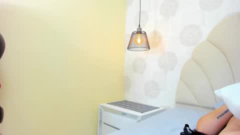 Snapshot of valery_smitd chatting on 02/01/25, 05:37 Valery online show from 02/01/25, 05:37