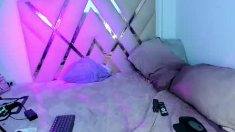 valery_sweet04 online show from 05/31/26, 05:04