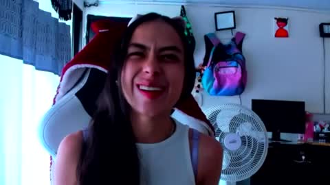 B V Naughty online show from 07/09/26, 05:06