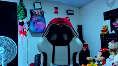B V Naughty online show from 07/21/26, 07:49