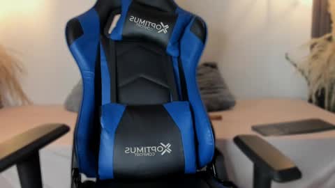 call me Maria online show from 02/11/25, 04:33