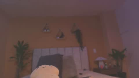 Snapshot of valerycolins chatting on 07/18/26, 01:21 call me Maria online show from 07/18/26, 01:21
