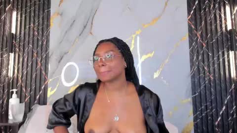 Snapshot of valerycortezm chatting on 09/29/25, 12:49 Valery online show from 09/29/25, 12:49