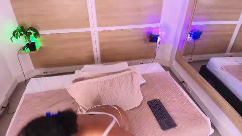 Snapshot of valerycortezm chatting on 01/15/26, 12:43 Valery online show from 01/15/26, 12:43