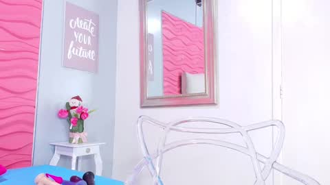 Snapshot of valerynbrown chatting on 12/30/24, 07:53 valery online show from 12/30/24, 07:53