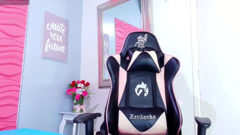 Snapshot of valerynbrown chatting on 01/08/25, 03:51 valery online show from 01/08/25, 03:51