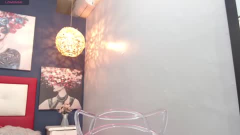 Snapshot of valerynbrown chatting on 01/25/25, 08:31 valery online show from 01/25/25, 08:31