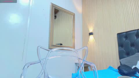 Snapshot of valerynbrown chatting on 09/21/25, 10:33 valery online show from 09/21/25, 10:33