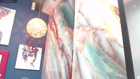 Snapshot of valerynbrown chatting on 09/24/25, 01:53 valery online show from 09/24/25, 01:53