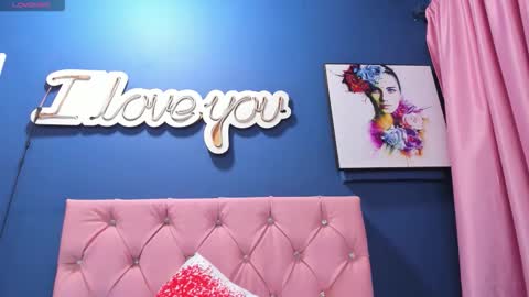 Snapshot of valerynbrown chatting on 09/28/25, 08:03 valery online show from 09/28/25, 08:03