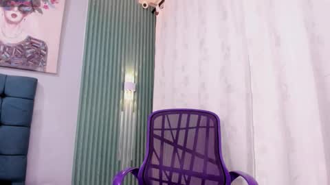 Snapshot of valerynbrown chatting on 11/09/25, 08:51 valery online show from 11/09/25, 08:51