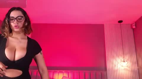 Snapshot of valerynova chatting on 06/30/26, 11:11 Carla online show from 06/30/26, 11:11