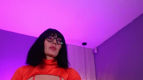 Snapshot of valerynova chatting on 07/18/26, 11:14 Carla online show from 07/18/26, 11:14