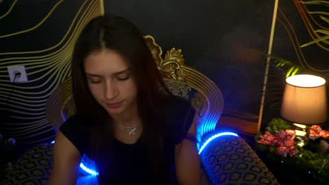 Snapshot of valeryroyale chatting on 12/03/24, 03:44 Valery online show from 12/03/24, 03:44