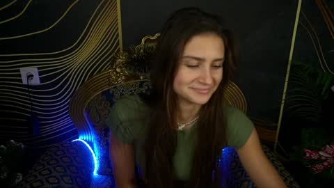 Snapshot of valeryroyale chatting on 12/14/24, 09:51 Valery online show from 12/14/24, 09:51