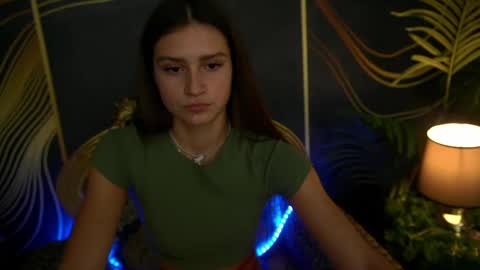 Snapshot of valeryroyale chatting on 01/02/25, 05:29 Valery online show from 01/02/25, 05:29