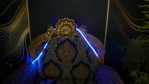 Snapshot of valeryroyale chatting on 01/21/25, 02:15 Valery online show from 01/21/25, 02:15