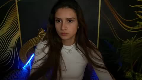 Snapshot of valeryroyale chatting on 01/21/25, 05:20 Valery online show from 01/21/25, 05:20