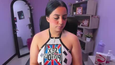 Snapshot of valerysexx_ chatting on 10/09/25, 03:37 vale online show from 10/09/25, 03:37