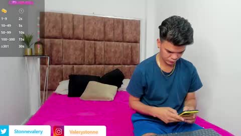 Snapshot of valerystonne_ chatting on 12/27/24, 07:35 Valery Stonne online show from 12/27/24, 07:35