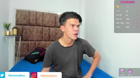 Snapshot of valerystonne_ chatting on 01/07/25, 07:28 Valery Stonne online show from 01/07/25, 07:28