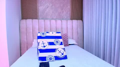 Snapshot of valeska_roberts chatting on 11/05/25, 12:05 Valeska online show from 11/05/25, 12:05