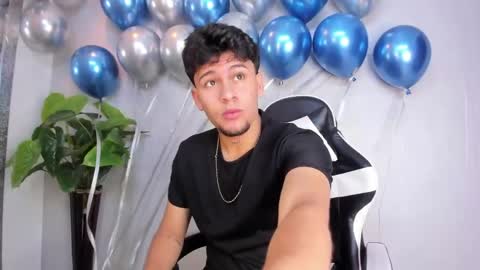 Valentino online show from 03/30/26, 11:22