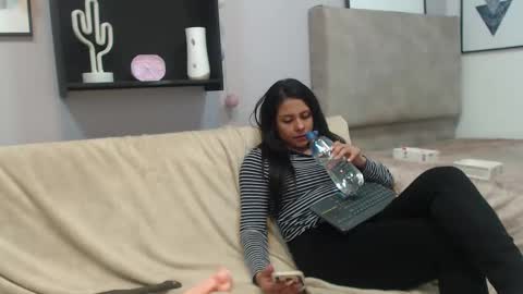 valevicious online show from 02/25/25, 12:03