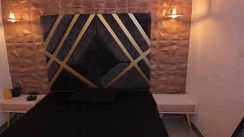 VALKA ROSS online show from 02/17/26, 05:15