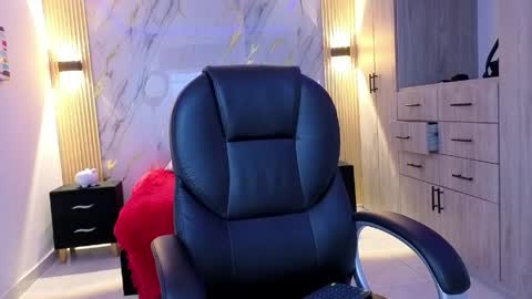 Snapshot of valkiria_eup chatting on 04/10/26, 12:16 valkiria_eup online show from 04/10/26, 12:16