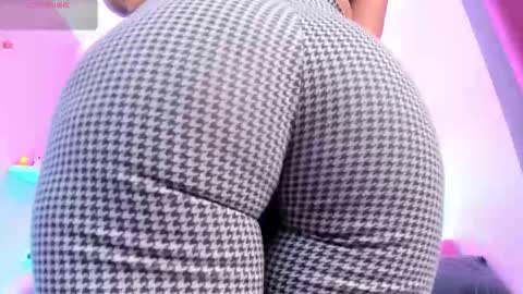 Valkiria online show from 11/06/25, 05:30