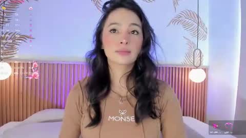 valleriie_ online show from 07/11/26, 04:21
