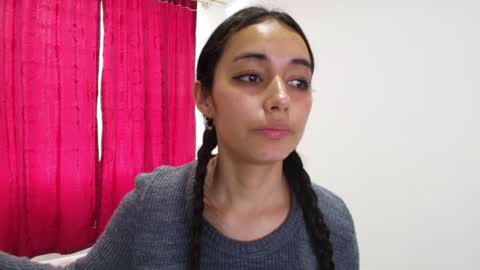 Snapshot of vallery_evanss chatting on 01/24/25, 06:56 Taty independent account online show from 01/24/25, 06:56