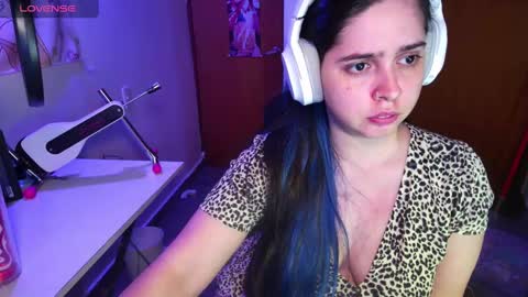 Im Violet online show from 01/26/25, 02:24