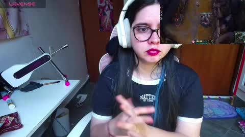 Im Violet online show from 02/09/25, 09:49