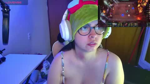 Im Violet online show from 03/12/25, 01:47