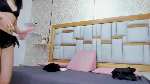 Snapshot of vallolet_01 chatting on 09/09/25, 11:54 vallolet online show from 09/09/25, 11:54