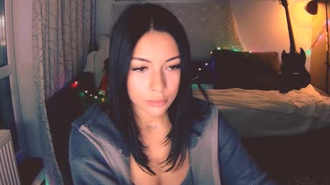 Little Devil online show from 12/12/24, 05:15